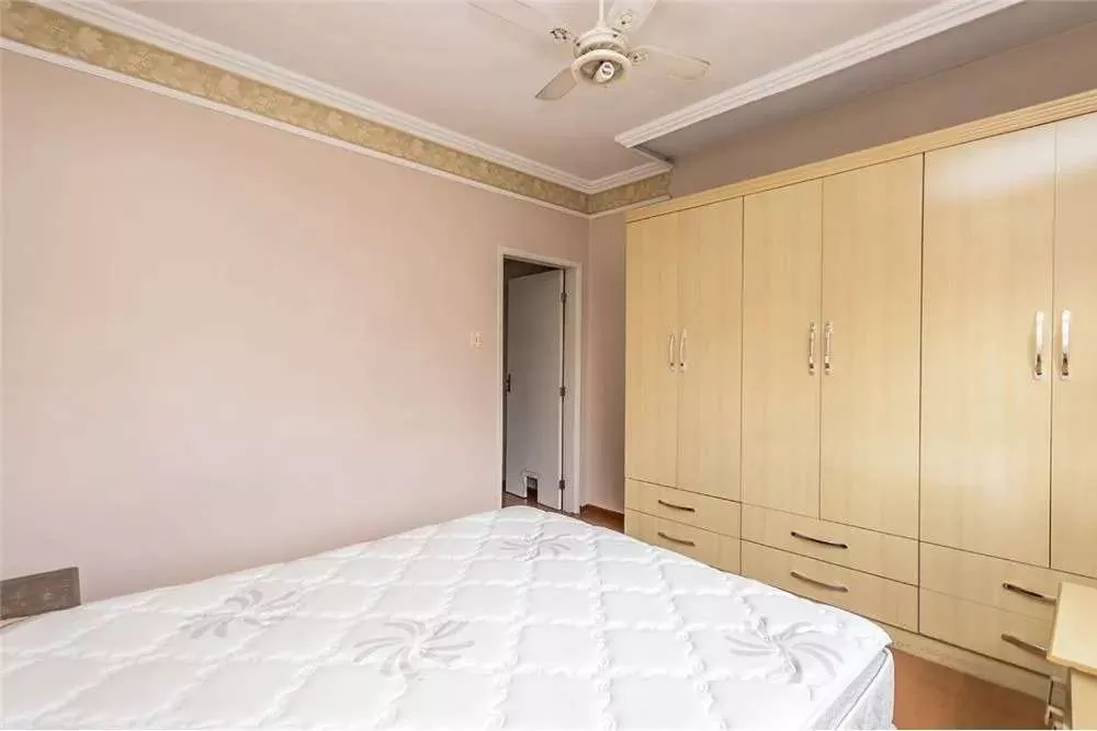 Apartamento à venda com 2 quartos, 75m² - Foto 2