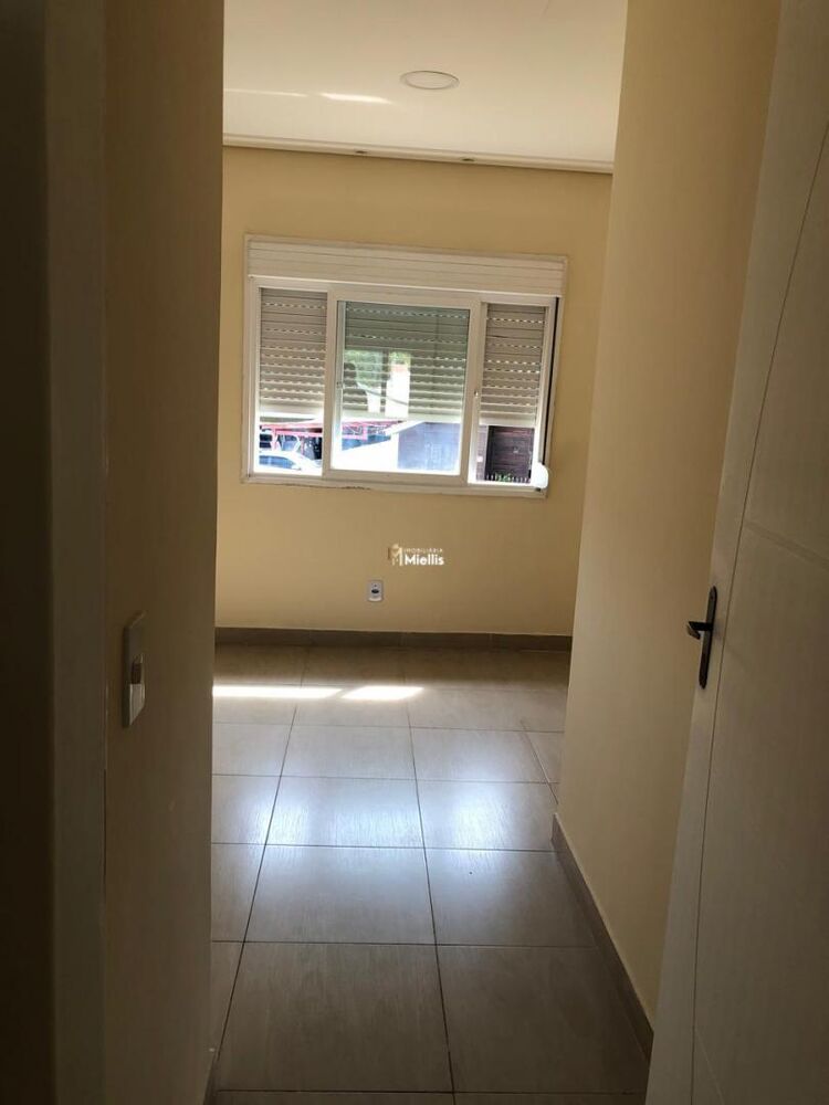 Casa à venda com 2 quartos, 72m² - Foto 4