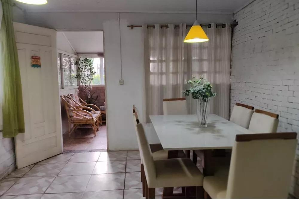 Casa à venda com 2 quartos, 145m² - Foto 3