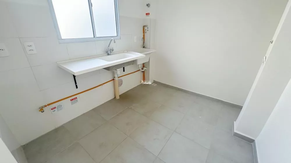 Apartamento à venda com 2 quartos, 40m² - Foto 4