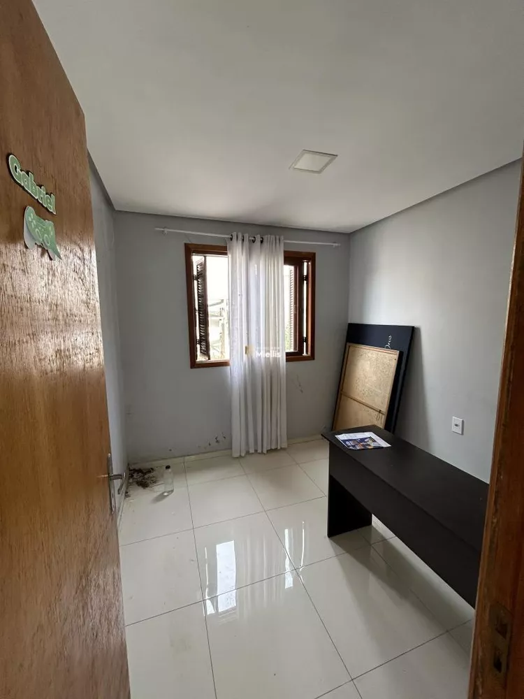 Casa à venda com 3 quartos, 120m² - Foto 8