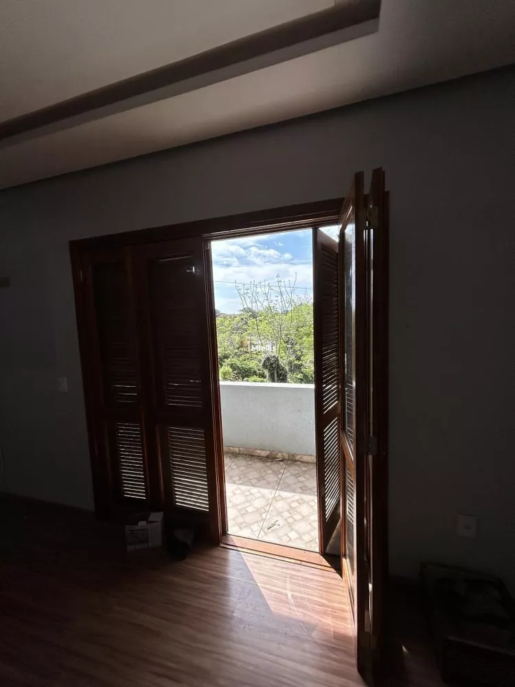 Casa à venda com 3 quartos, 120m² - Foto 18