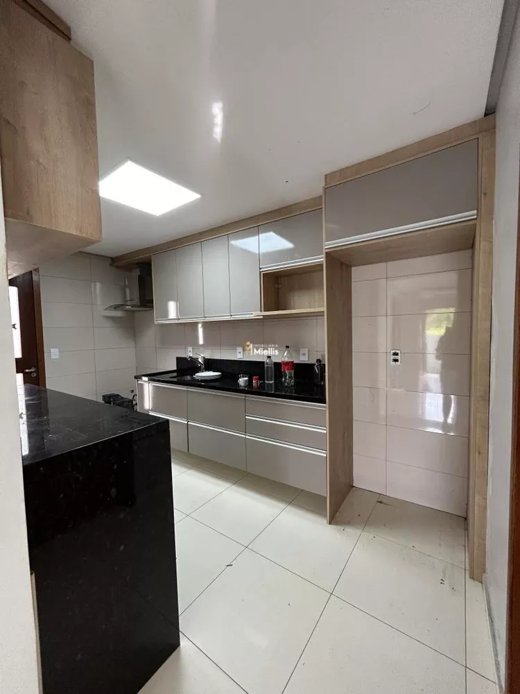 Casa à venda com 3 quartos, 120m² - Foto 10