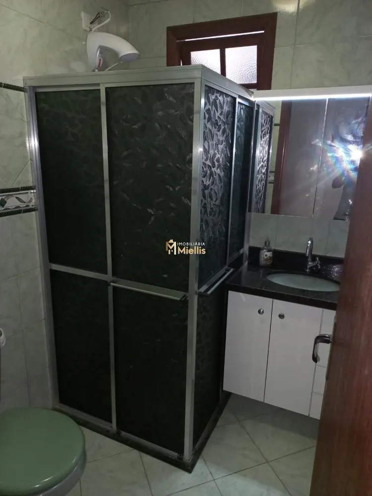 Casa, 3 quartos, 200 m² - Foto 10