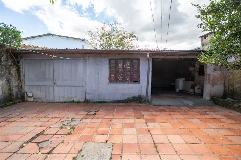 Casa à venda com 3 quartos, 300m² - Foto 4