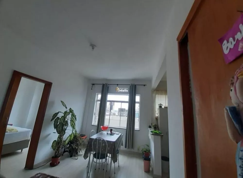 Apartamento à venda com 1 quarto, 40m² - Foto 1