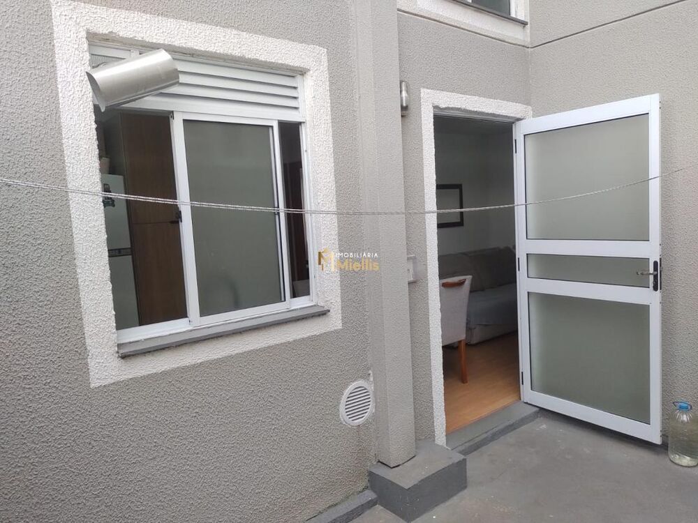 Apartamento à venda com 2 quartos, 60m² - Foto 4