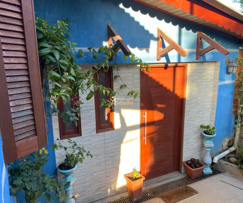 Casa, 2 quartos, 67 m² - Foto 1