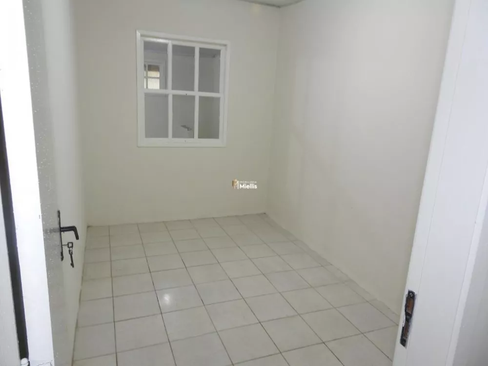 Casa à venda com 2 quartos, 165m² - Foto 11