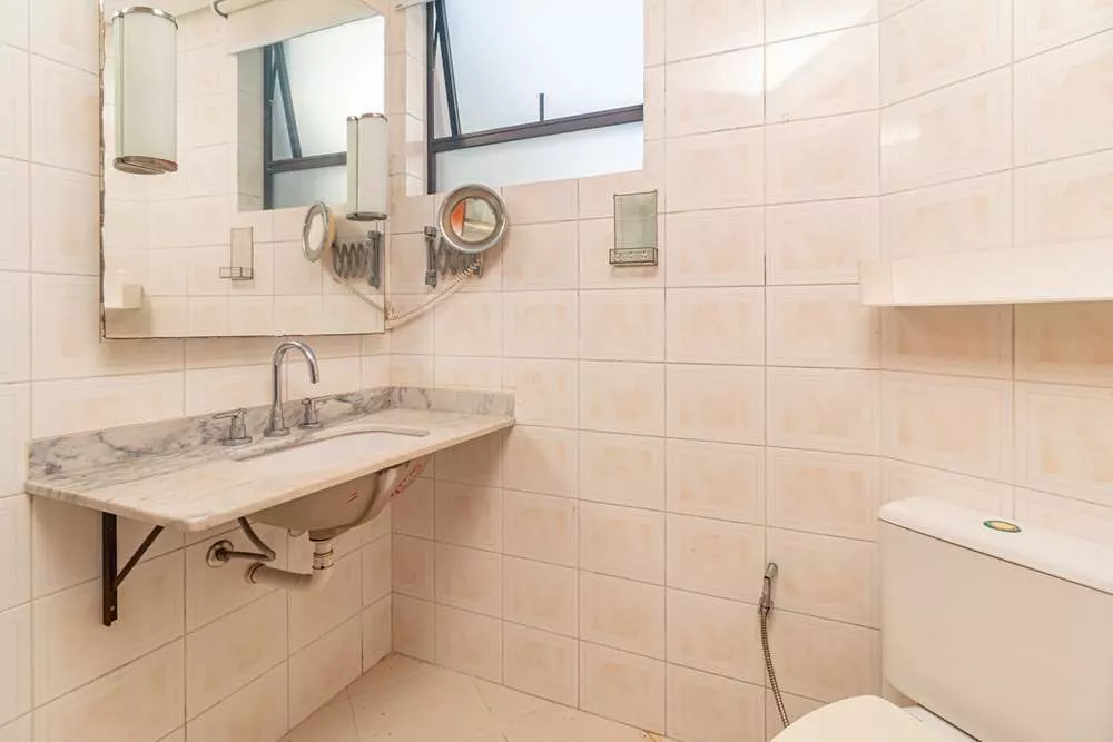 Apartamento à venda com 2 quartos, 66m² - Foto 2