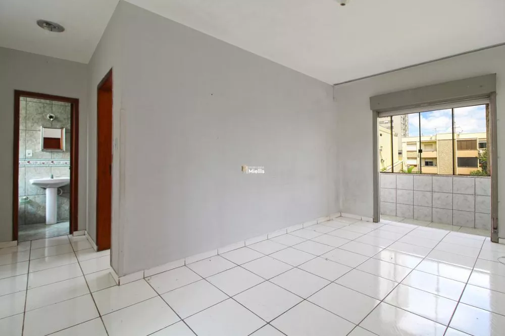 Apartamento à venda com 1 quarto, 52m² - Foto 2