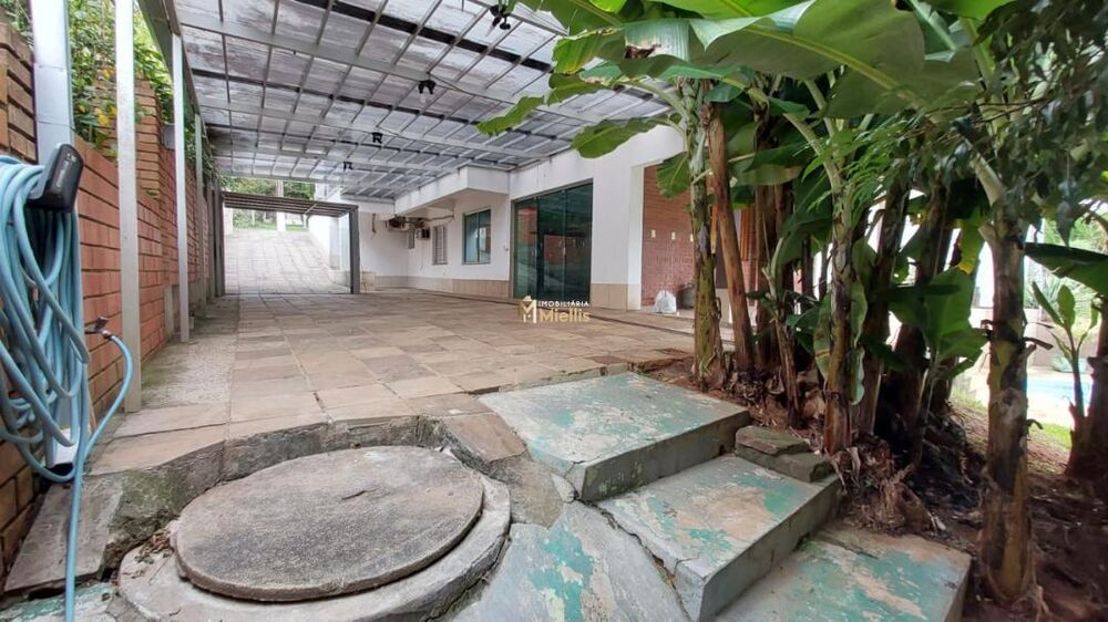 Casa de Condomínio à venda com 4 quartos, 300m² - Foto 17