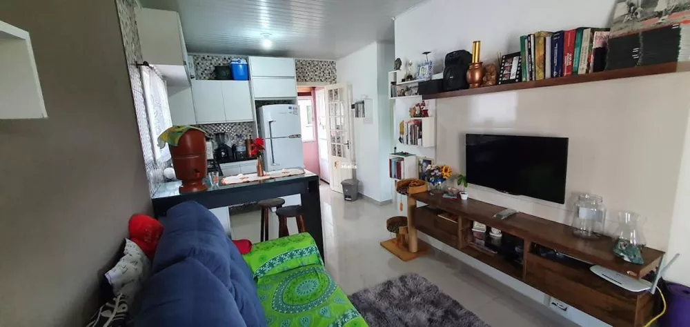 Casa à venda com 1 quarto, 42m² - Foto 3