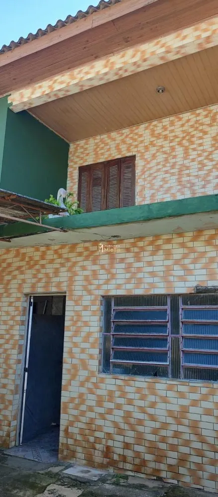 Casa, 3 quartos, 215 m² - Foto 1
