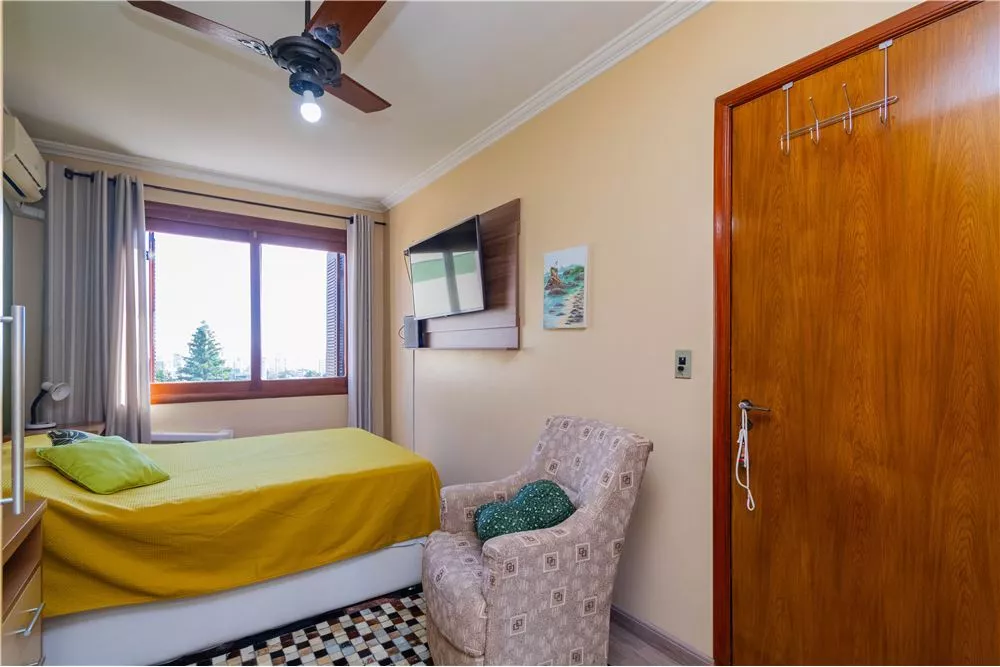 Apartamento à venda com 2 quartos, 79m² - Foto 3