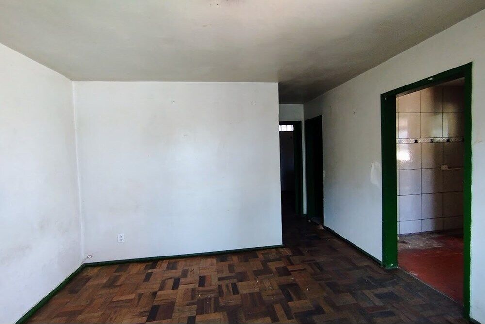 Casa à venda com 4 quartos, 75m² - Foto 3