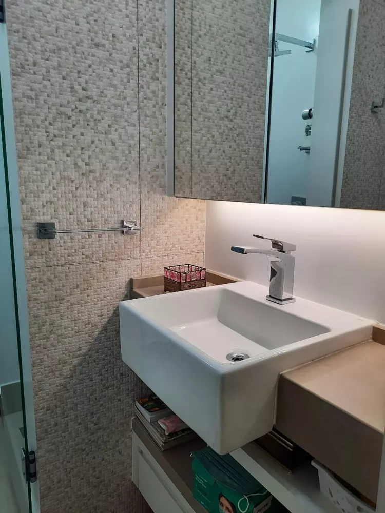 Apartamento à venda com 2 quartos, 100m² - Foto 2