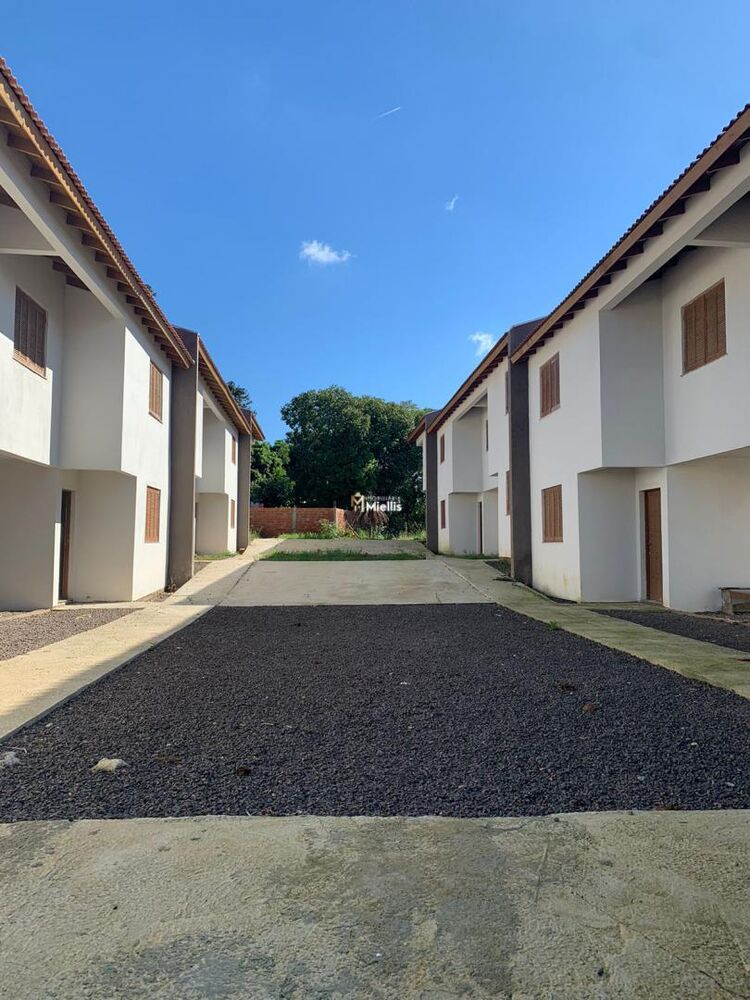 Casa, 2 quartos, 63 m² - Foto 1