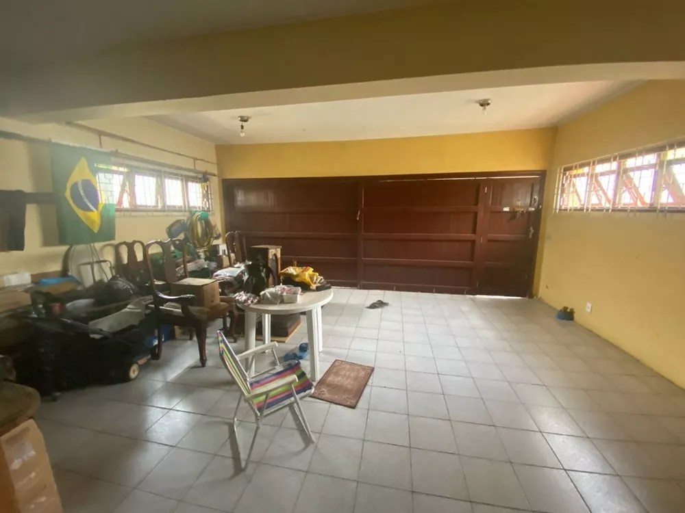 Casa à venda com 3 quartos, 293m² - Foto 4