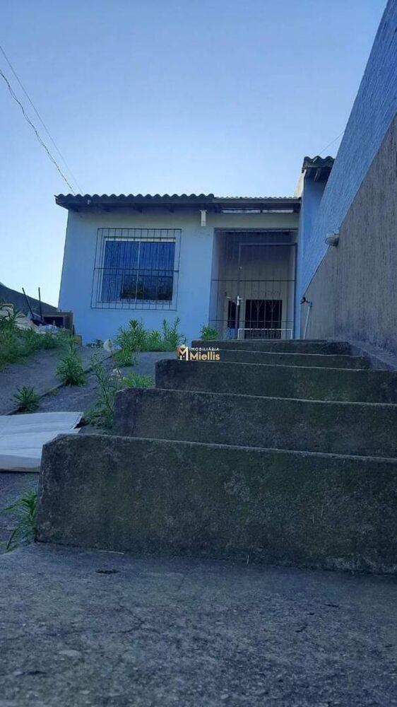 Casa à venda com 3 quartos, 126m² - Foto 1
