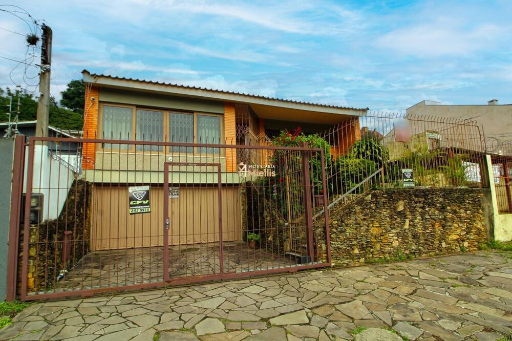 Casa, 3 quartos, 276 m² - Foto 1