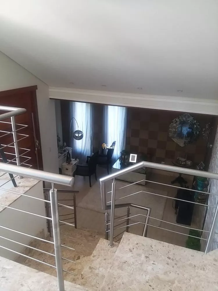 Casa de Condomínio à venda com 3 quartos, 720m² - Foto 3