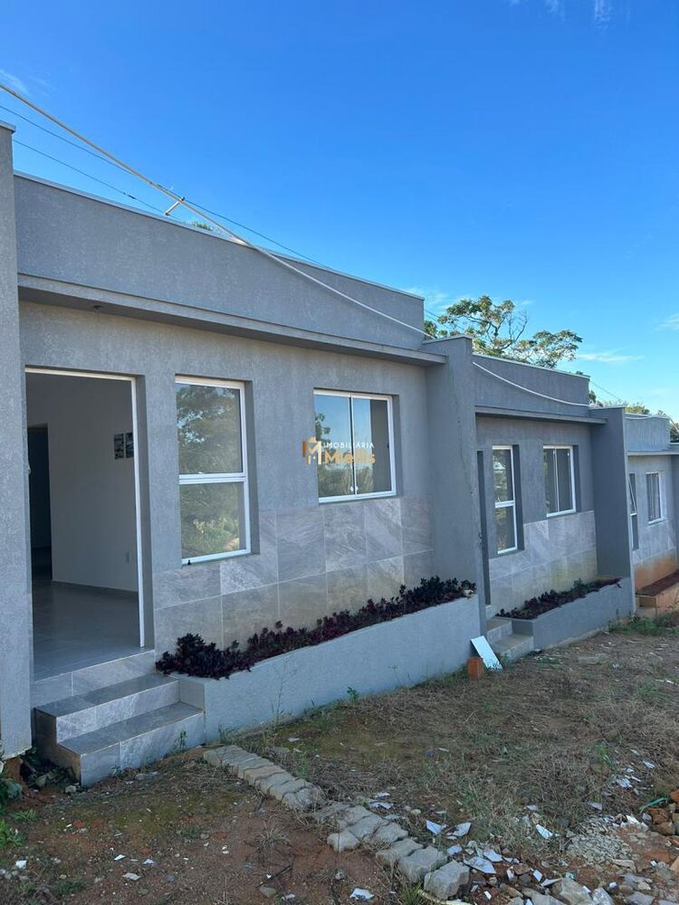Casa à venda com 2 quartos, 45m² - Foto 9