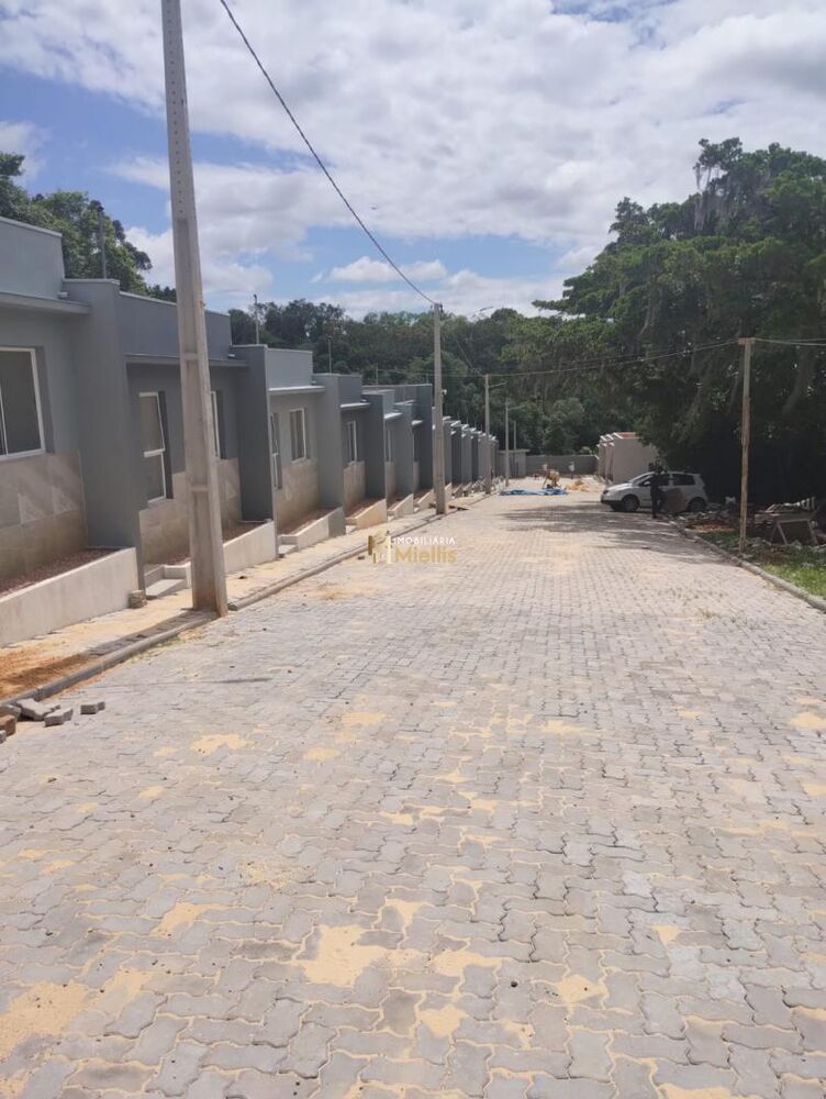 Casa à venda com 2 quartos, 45m² - Foto 12