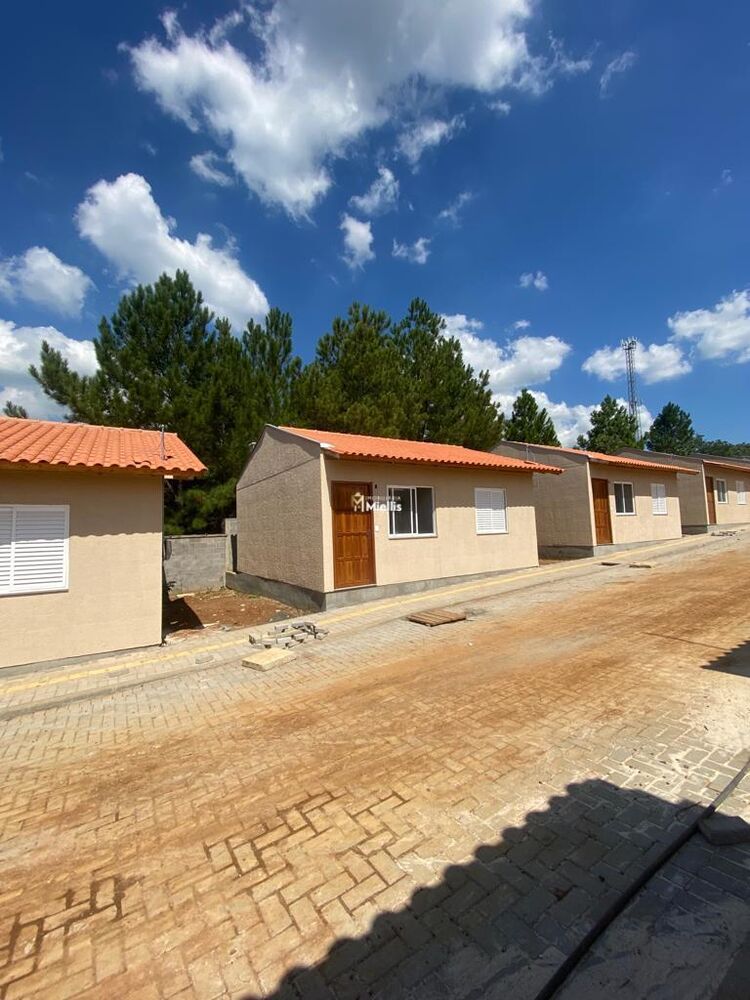 Casa à venda com 2 quartos, 50m² - Foto 7
