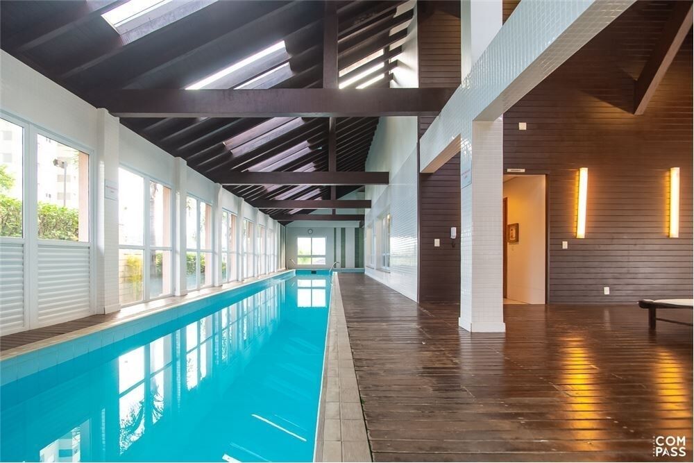 Casa de Condomínio à venda com 3 quartos, 227m² - Foto 2