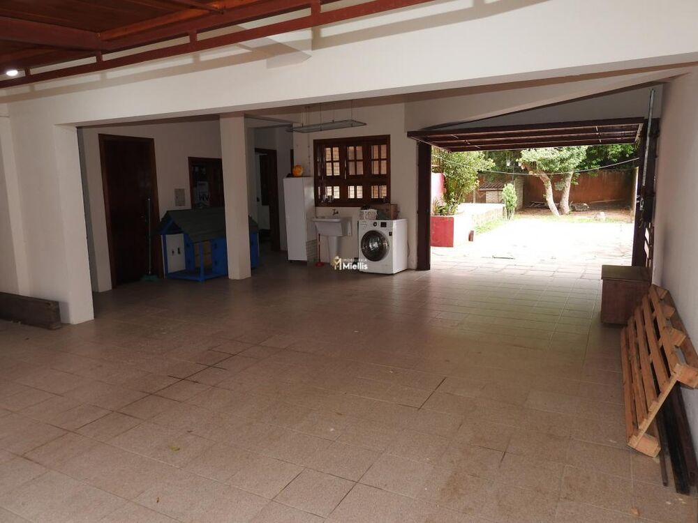 Casa de Condomínio à venda com 4 quartos, 480m² - Foto 4