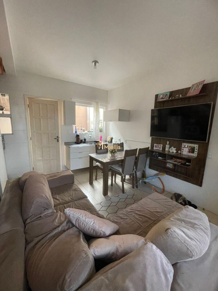 Casa à venda com 2 quartos, 45m² - Foto 3