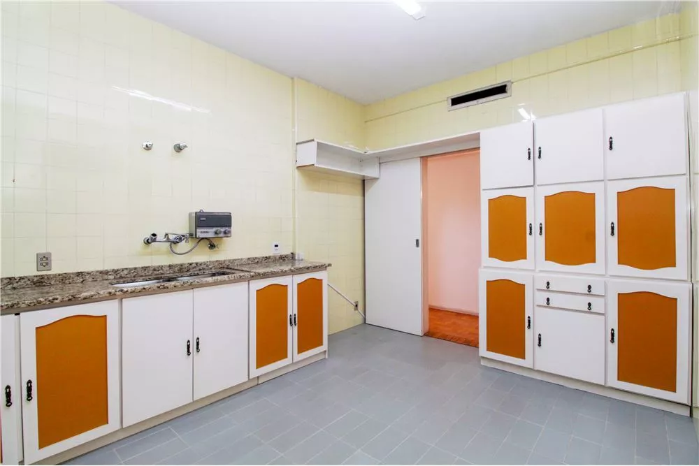 Apartamento à venda com 4 quartos, 186m² - Foto 3