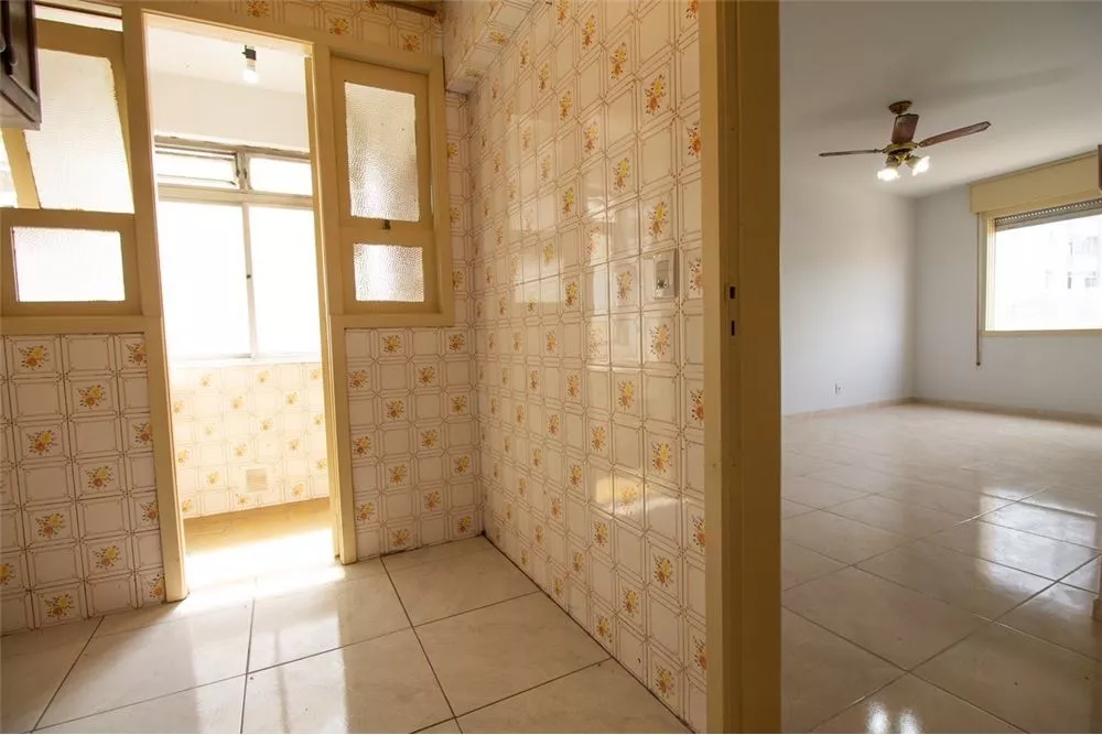 Apartamento à venda com 1 quarto, 48m² - Foto 1