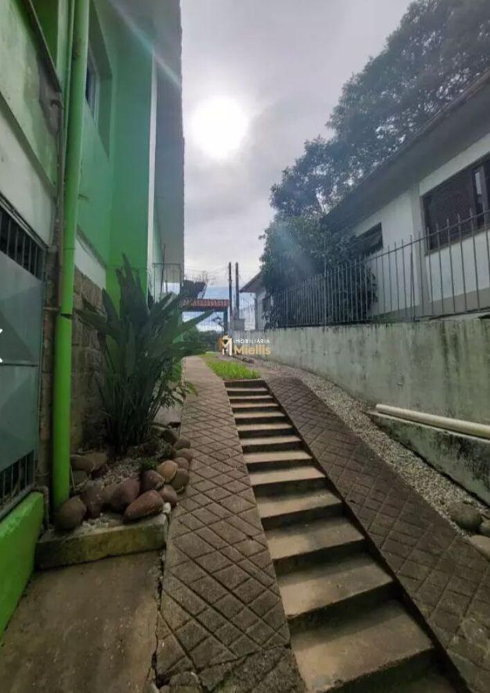 Casa à venda com 4 quartos, 222m² - Foto 12