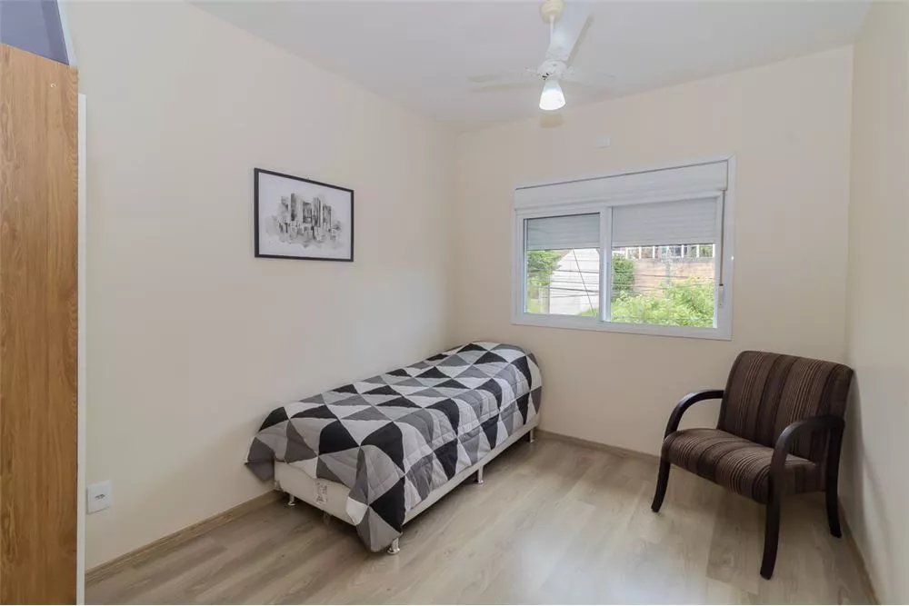 Casa à venda com 3 quartos, 109m² - Foto 2