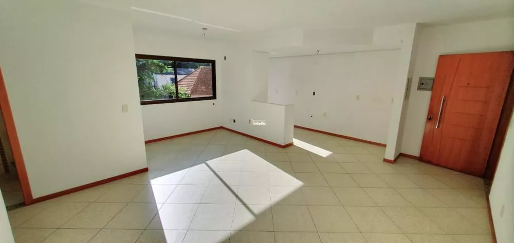 Apartamento à venda com 2 quartos, 67m² - Foto 4