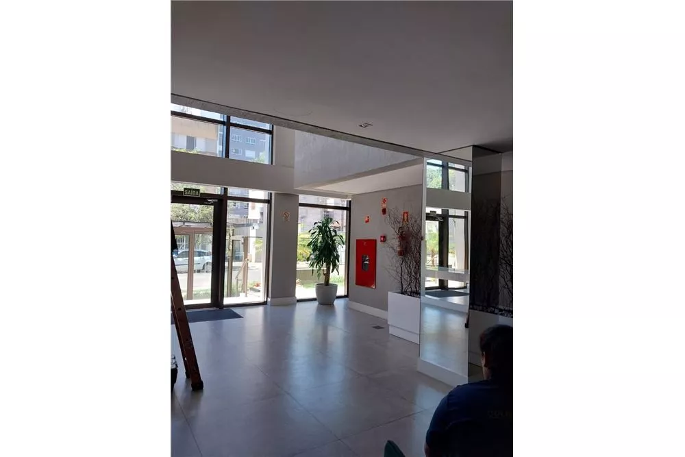 Apartamento à venda com 2 quartos, 66m² - Foto 3