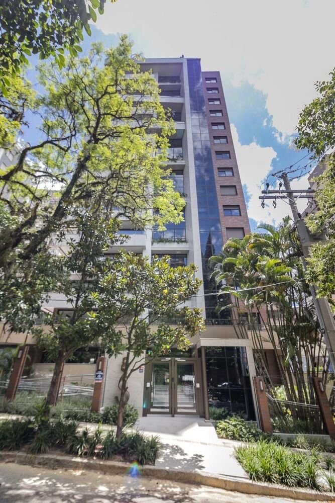 Apartamento, 3 quartos, 178 m² - Foto 1