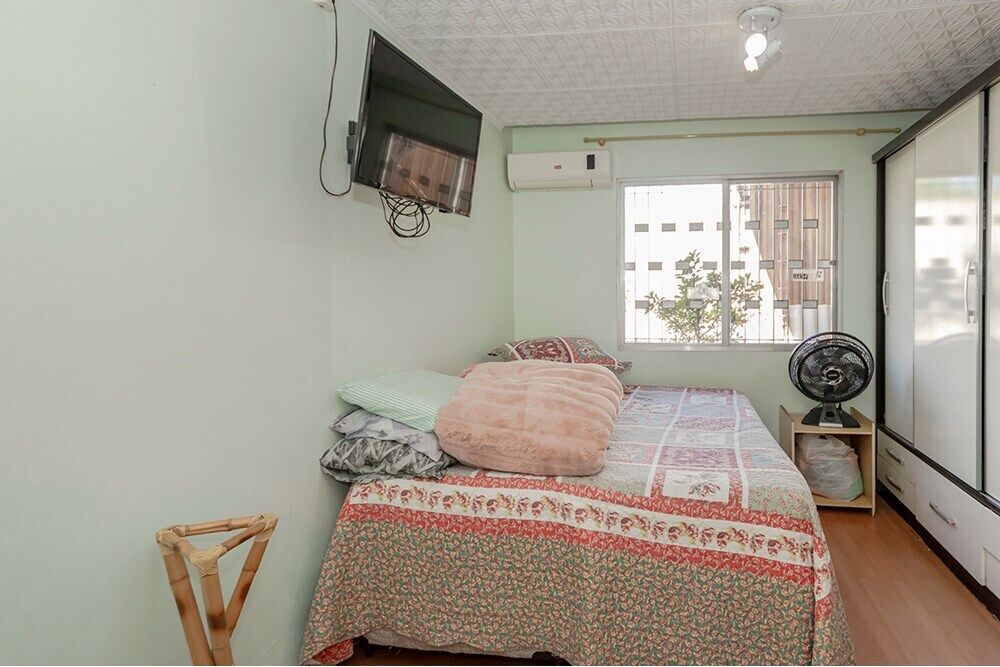 Casa à venda com 8 quartos, 430m² - Foto 17