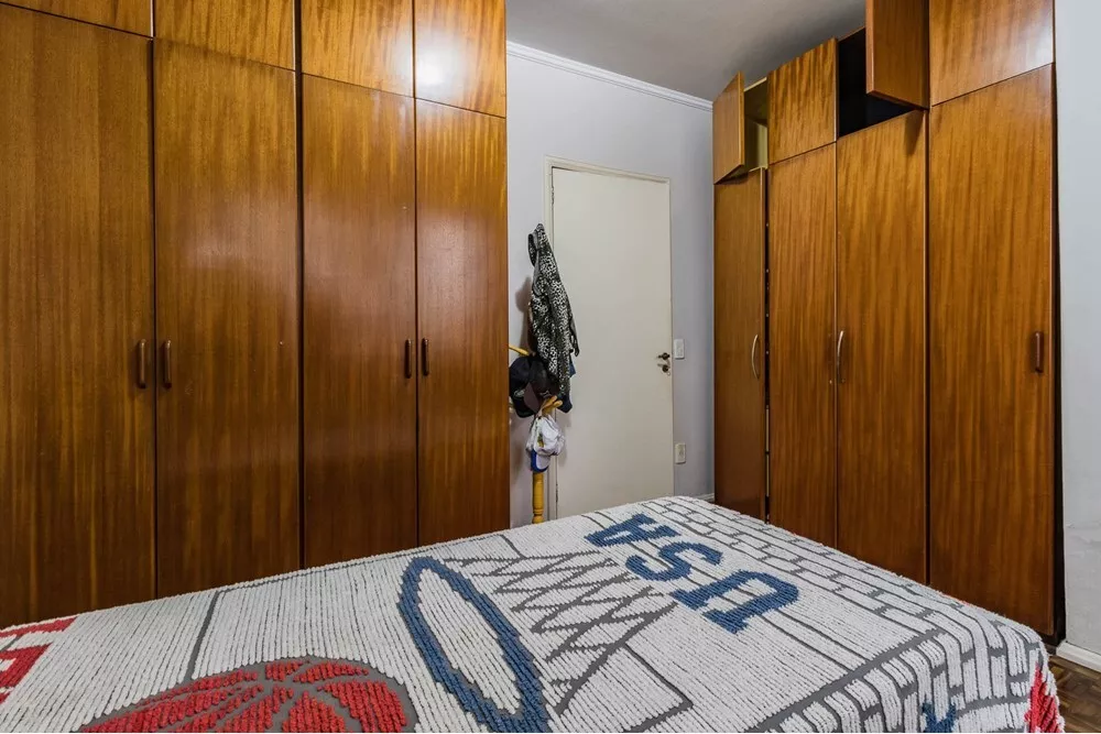 Casa à venda com 3 quartos, 215m² - Foto 2