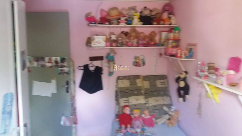 Casa à venda com 2 quartos, 55m² - Foto 3