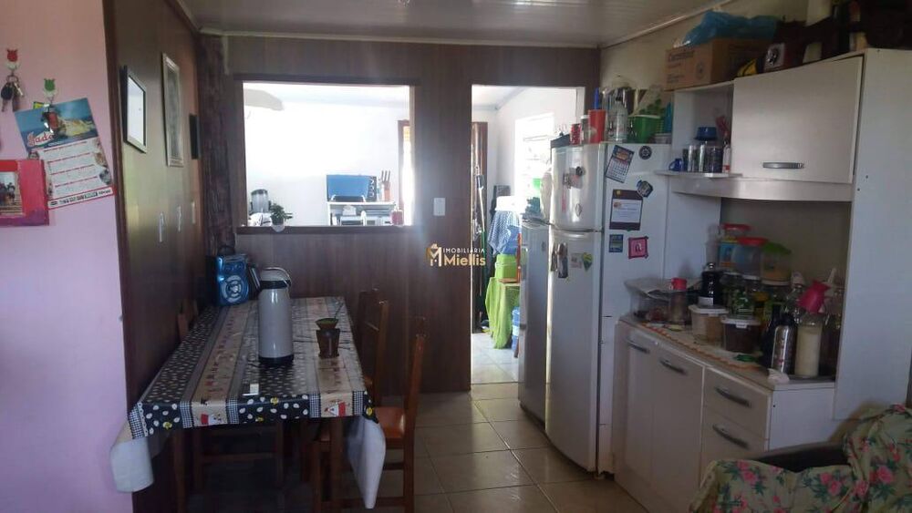 Casa à venda com 2 quartos, 55m² - Foto 1