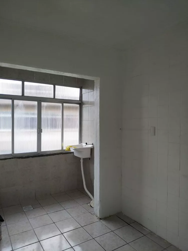 Apartamento à venda com 2 quartos, 60m² - Foto 5