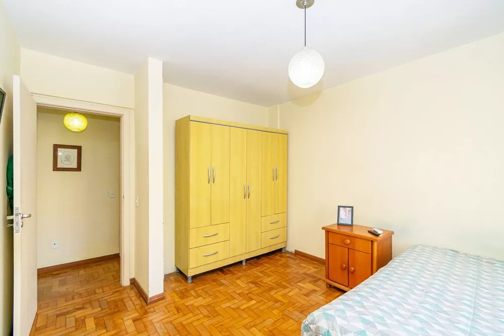 Apartamento à venda com 3 quartos, 125m² - Foto 2