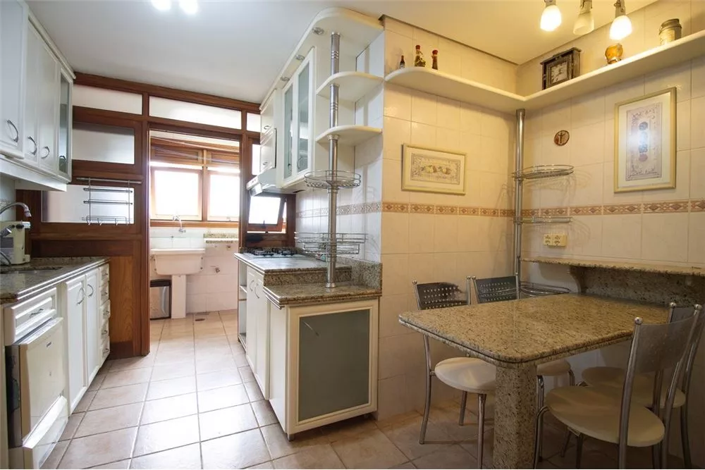 Apartamento à venda com 3 quartos, 157m² - Foto 17