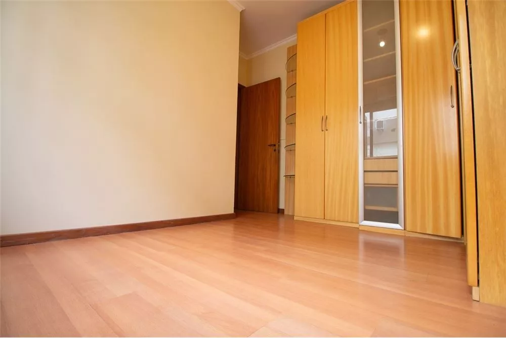 Apartamento à venda com 3 quartos, 157m² - Foto 5