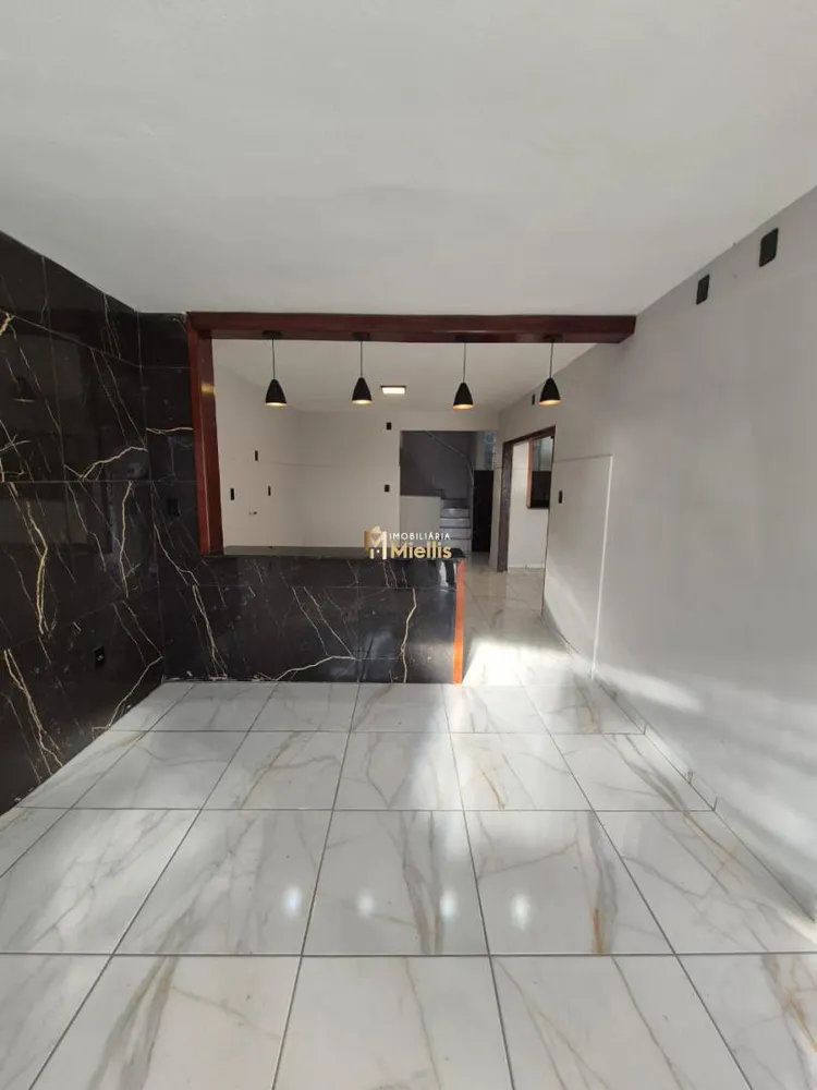 Casa, 3 quartos, 80 m² - Foto 1