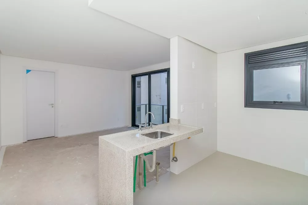 Apartamento à venda com 2 quartos, 75m² - Foto 1