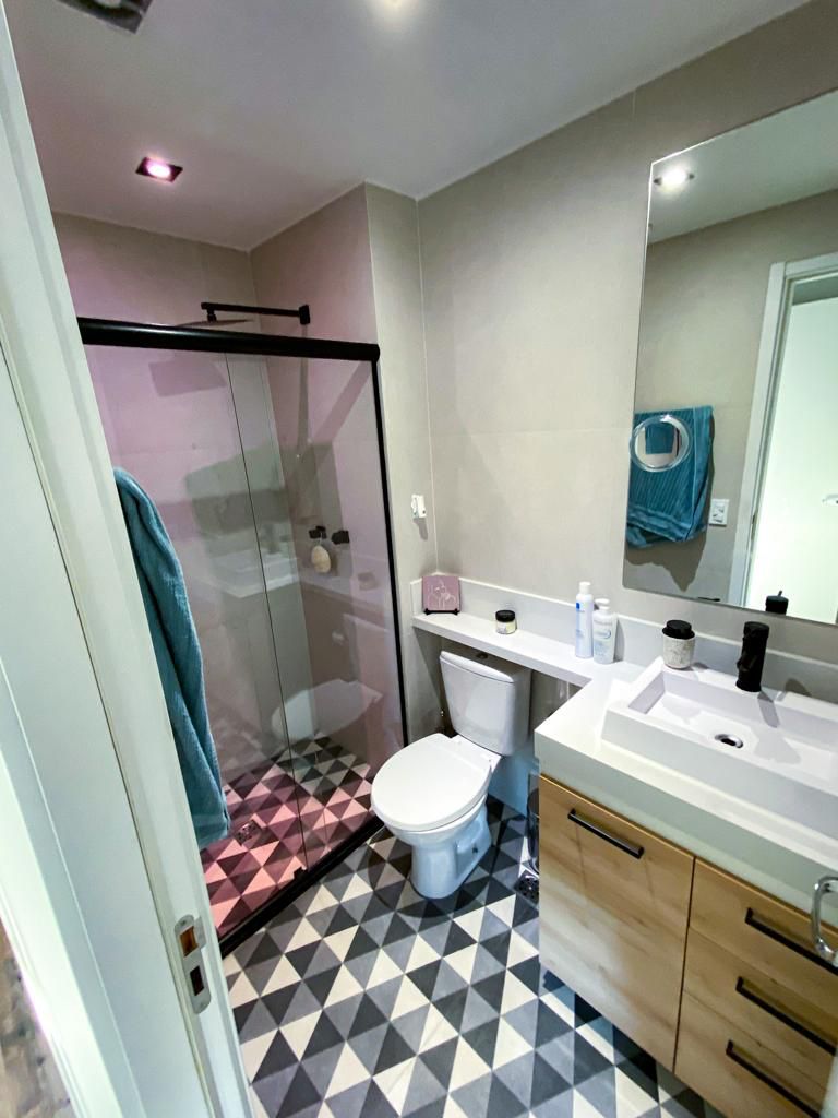 Apartamento à venda com 3 quartos, 70m² - Foto 2